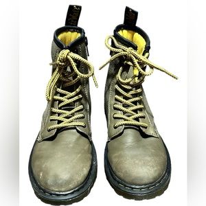Youth Dr Marten Boots